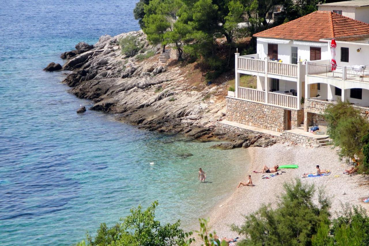 Seaside Secluded Apartments Cove Torac, Hvar - 589 Gdinj Eksteriør billede